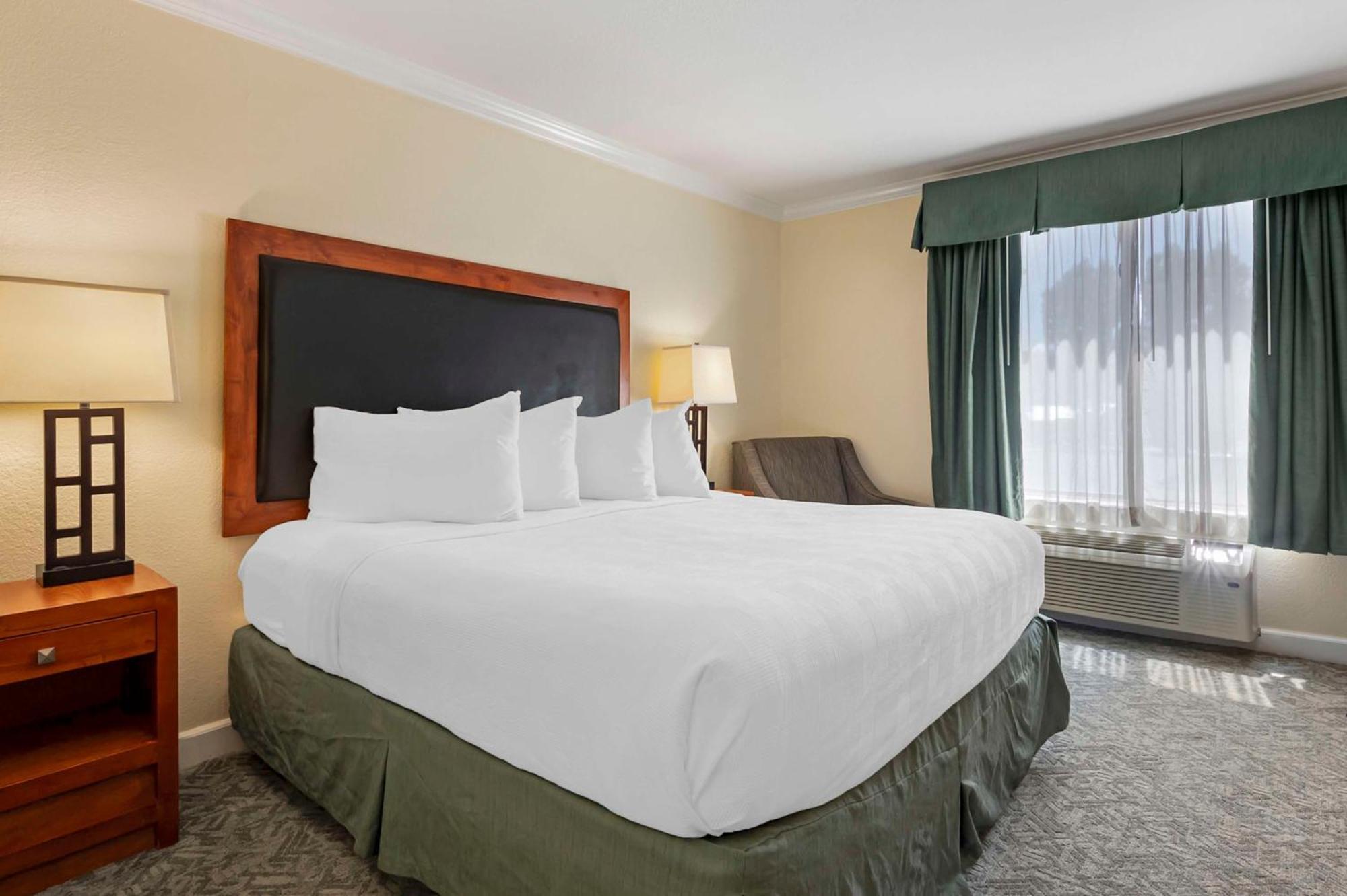 Best Western Plus Eagle Vail Airport Exterior photo