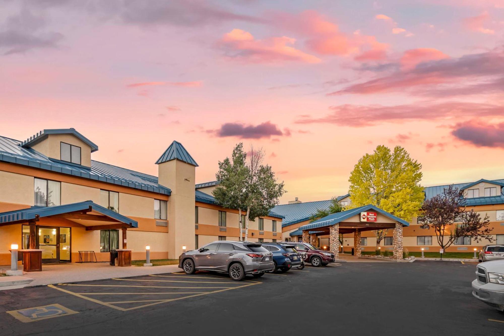 Best Western Plus Eagle Vail Airport Exterior photo